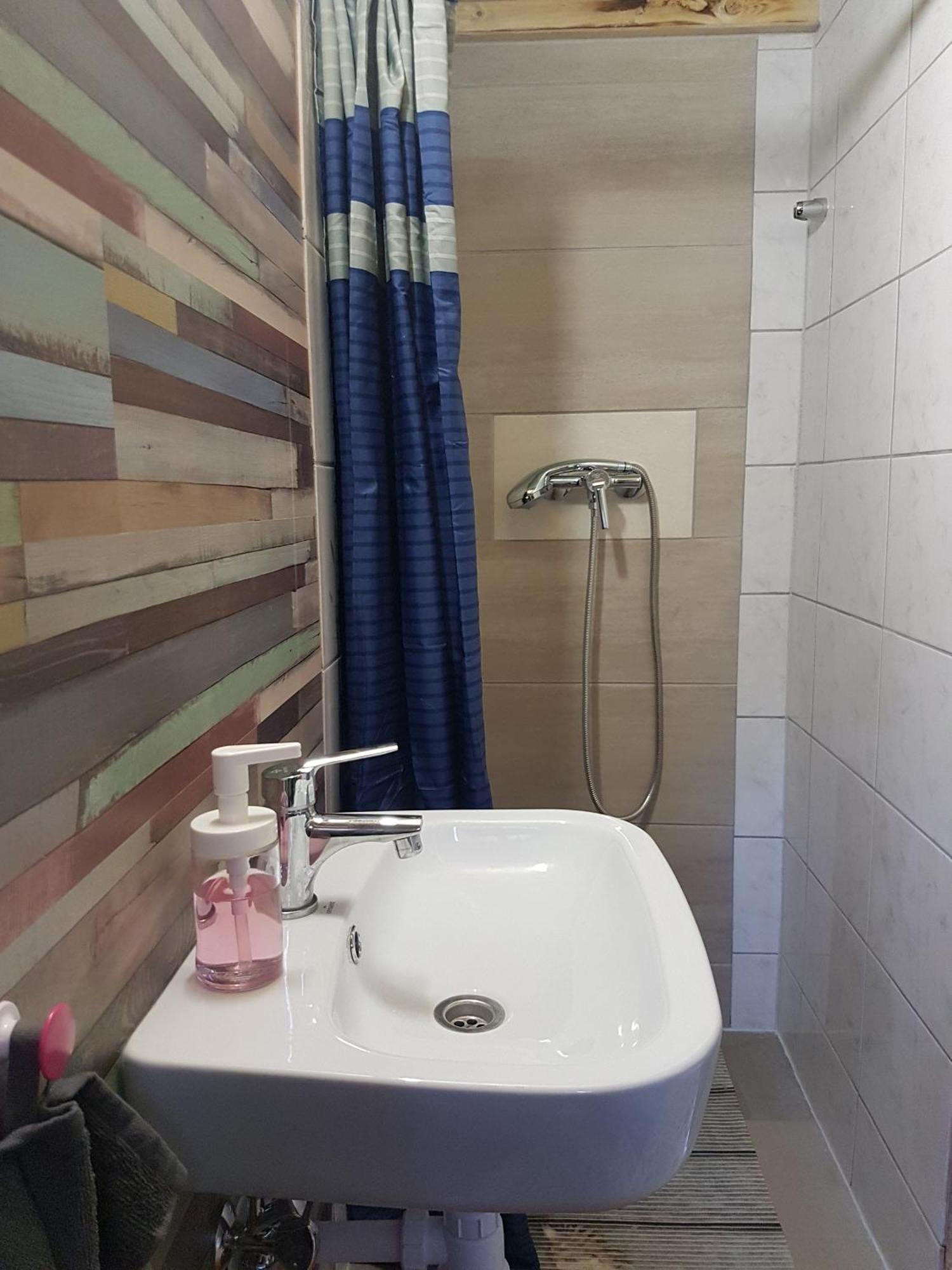 Mandel Fahazak Hotel Paloznak Phòng bức ảnh